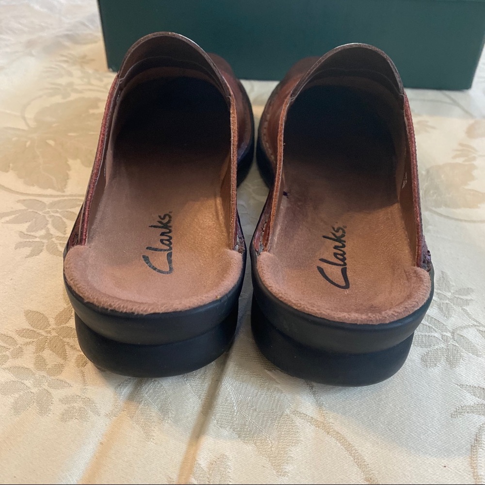 Clarks Leather Clogs - Picture 6 of 10